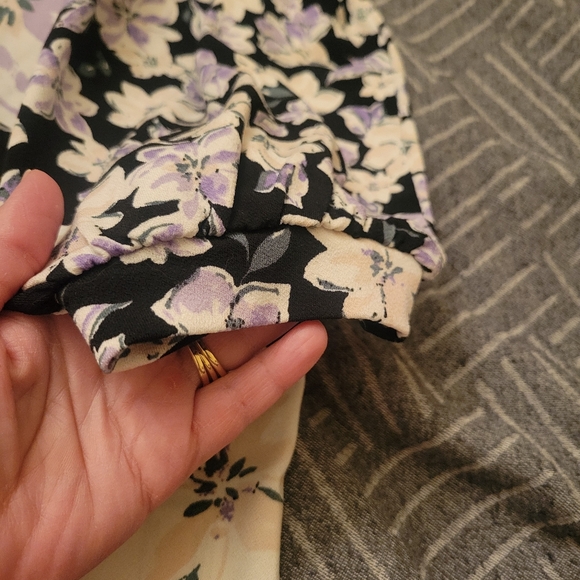 Ricki's 3/4 sleeve square neck blouse, size M - Picture 7 of 8